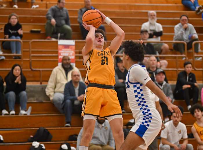Crespi vs Canyon View Prep Torrey Pines Holiday Classic on December 30, 2023